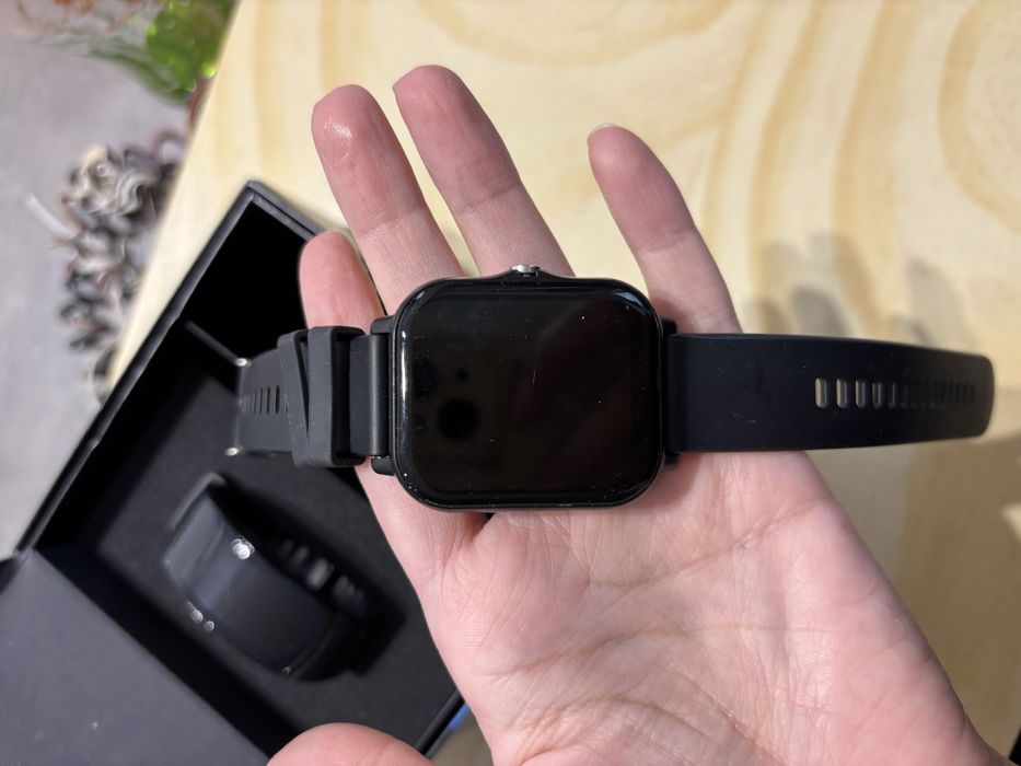 Смарт гривна - часовник Samsung Fit2 Pro + подарък още един смарт часовник, черен