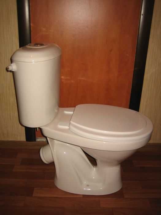 Продам унитаз с бачком адрес 6 мкр