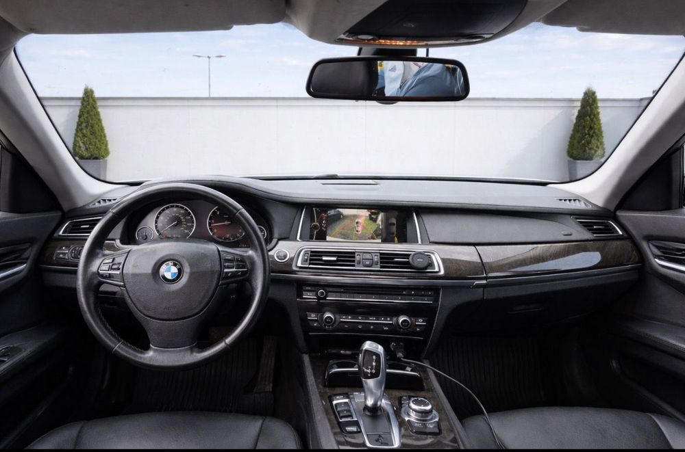 BMW 730  LD F01 2012