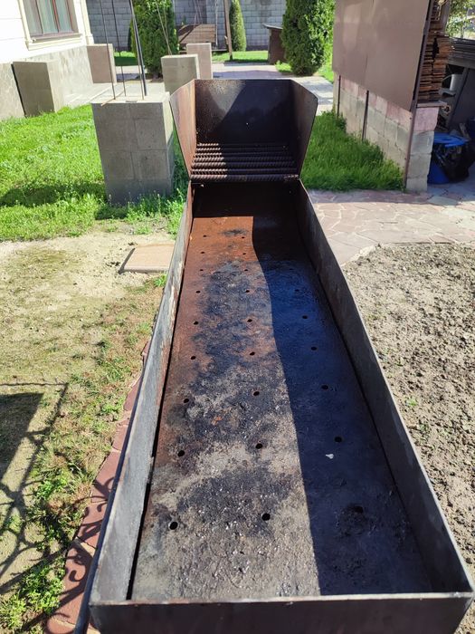 Продам мангал бу на подстолье