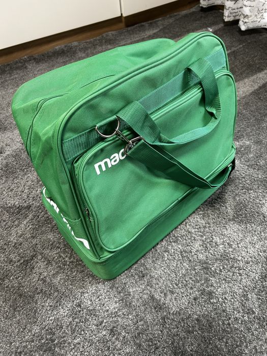 Чисто нов Зелен сак Macron