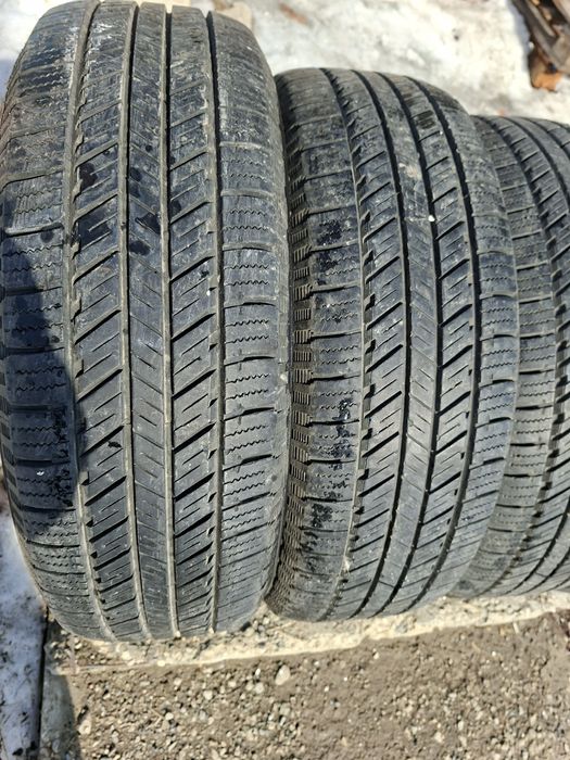 Продам шины 235/65/17