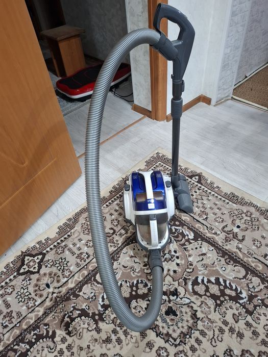 Продам пылесос рабочий