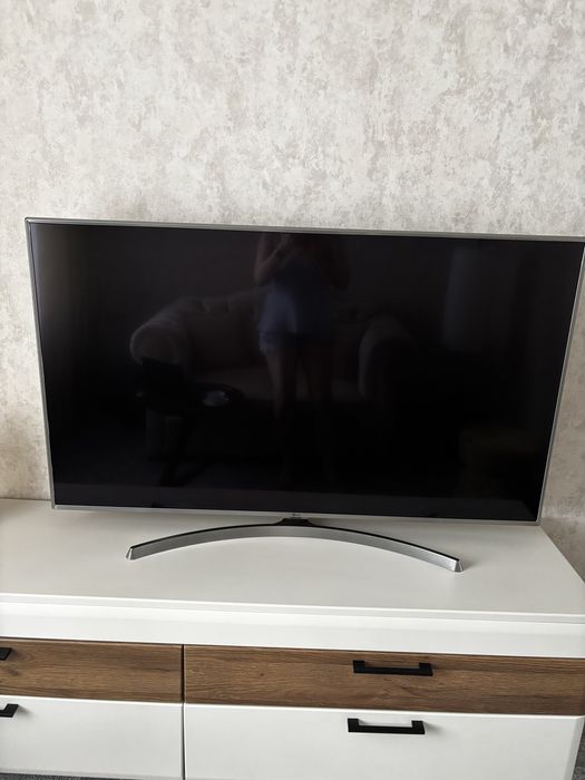 Телевизор б/у . LG 55. (140 см)