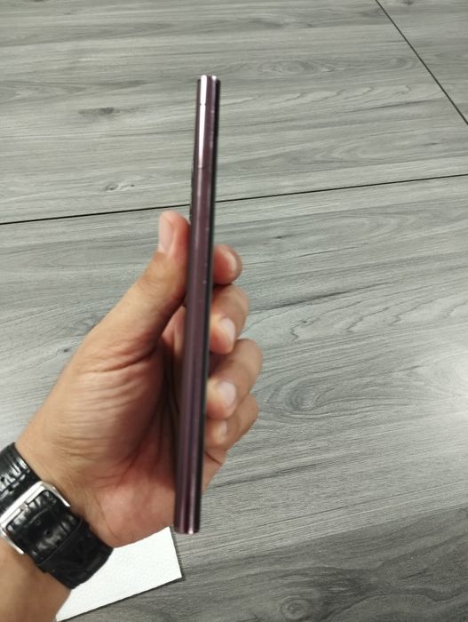 Samsung S22 ultra ideal holatda