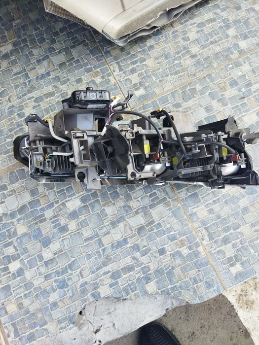 Продам фары оригинал