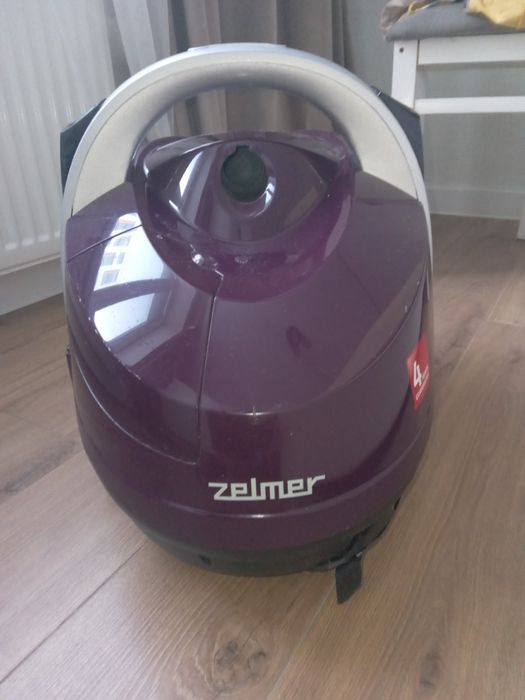 Продам пылесос ZELMER