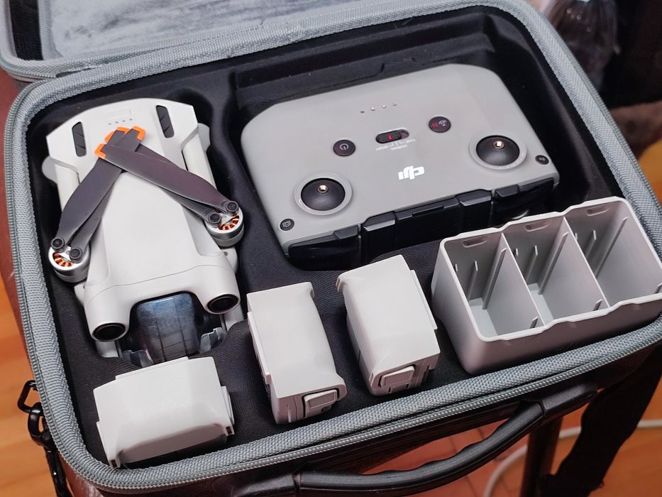Дрон dji mini 3 pro + 3 батареи dji
