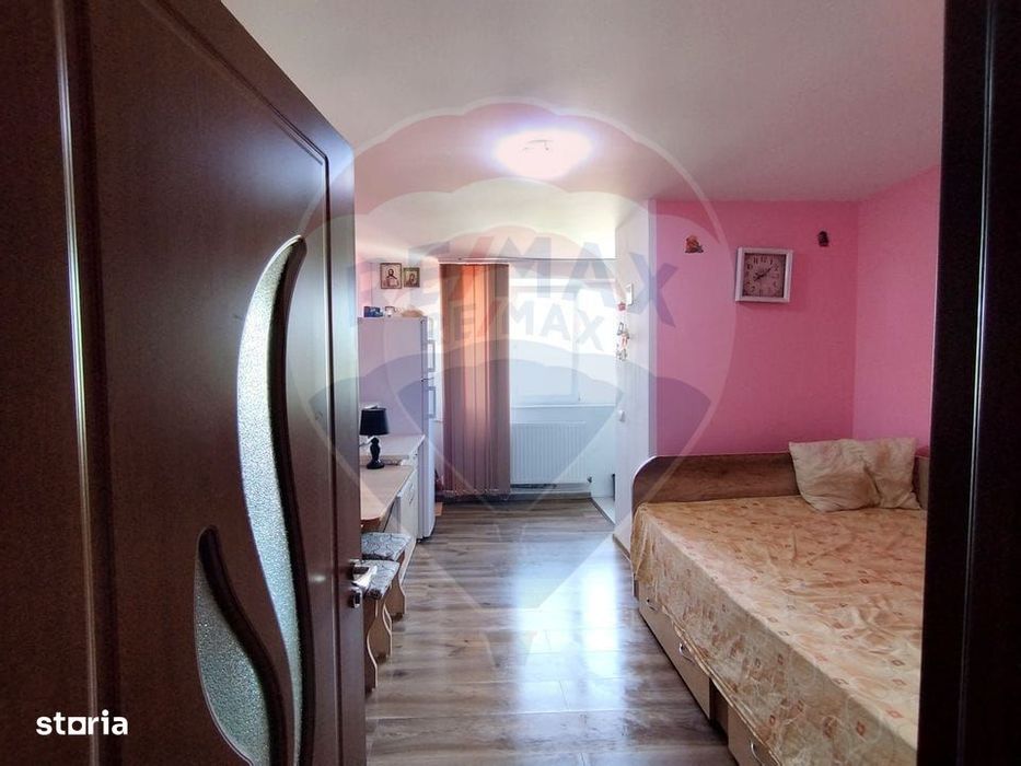 Garsonieră de vânzare, etaj 3, zona Letea