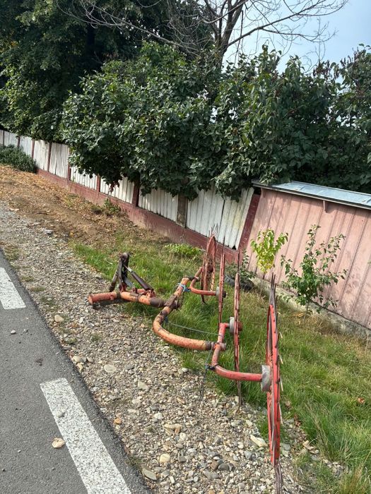 Vand tractor cu cositoare cositoare si plug