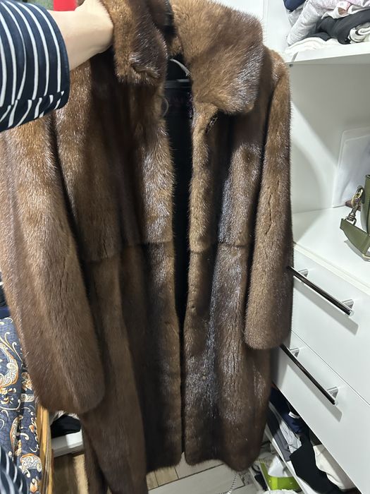 Продам норковую шубу