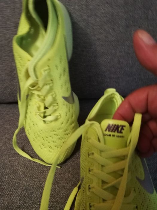 Обувки. Спортни юношески.