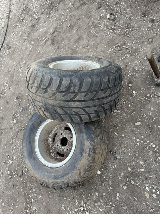 Vand atv cu motor de suzuki de 600cm