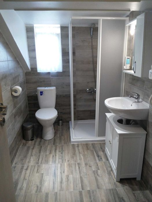 Дава се под наем Двустаен апартамент в София, Център - 60 кв.м за 847.62 € - Снимка #3