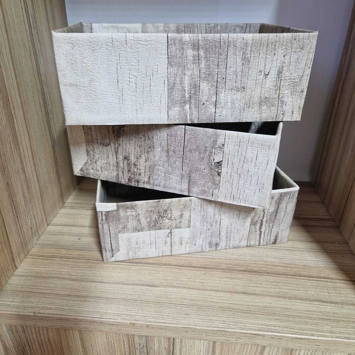 Set 7 cutii decorative care imita lemnul, 22.5x15x8 cm
