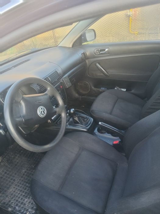 Vand passat b5 1.9 tdi 131 cp stare buna de functionare