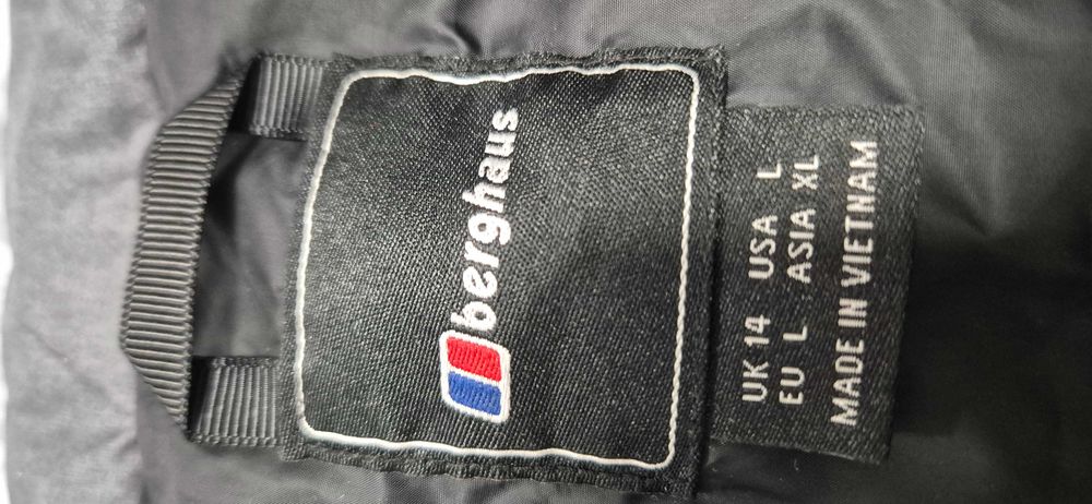 Дамско яке Berghaus