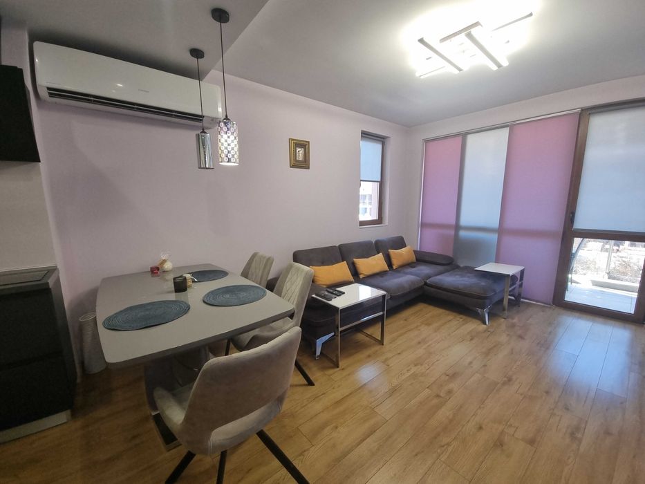 Продава се Тристаен апартамент в Благоевград, Широк център - 90 кв.м за 1700 €/кв.м - Снимка #2