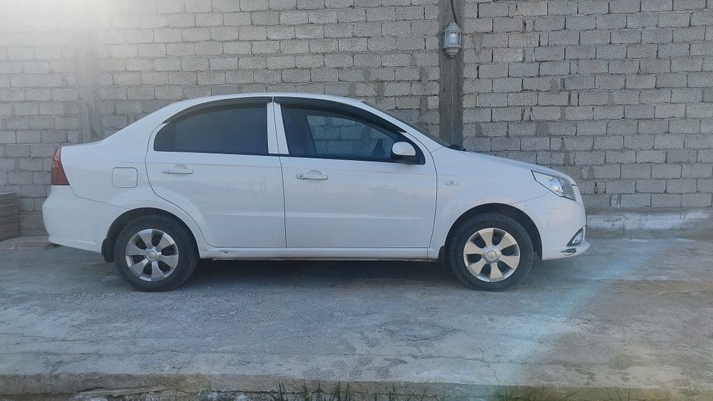 Продаю машину Нексия 3 2018