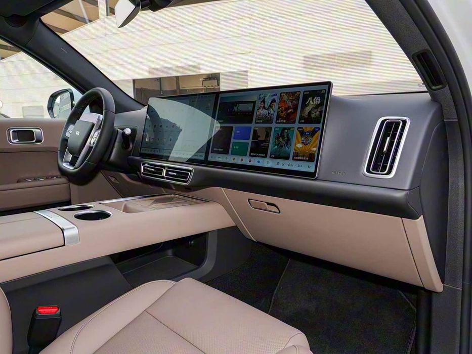 Lixiang L7 Ultra 2026 рестайлинг сотувда тайёр Нарда-грей кофейный