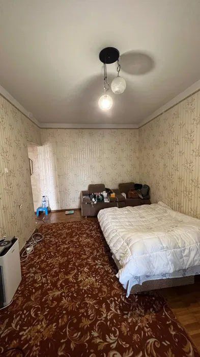 Продается 1/5/5 Кушбеги общ.пл 38м2