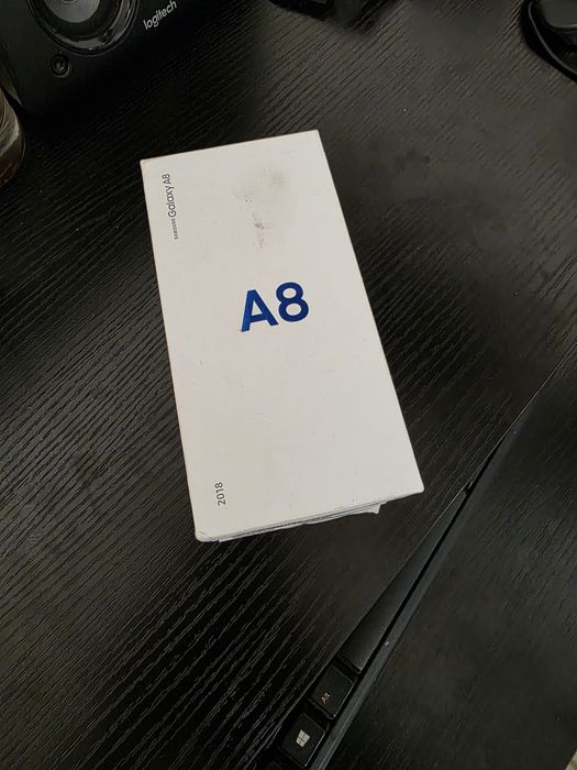 Vând Samsung Galaxy A8 2018