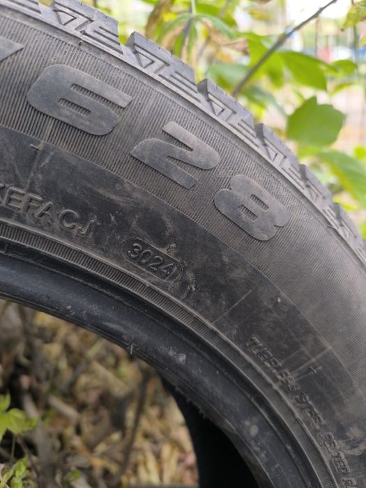 Шины зима липучка 215/60 R17