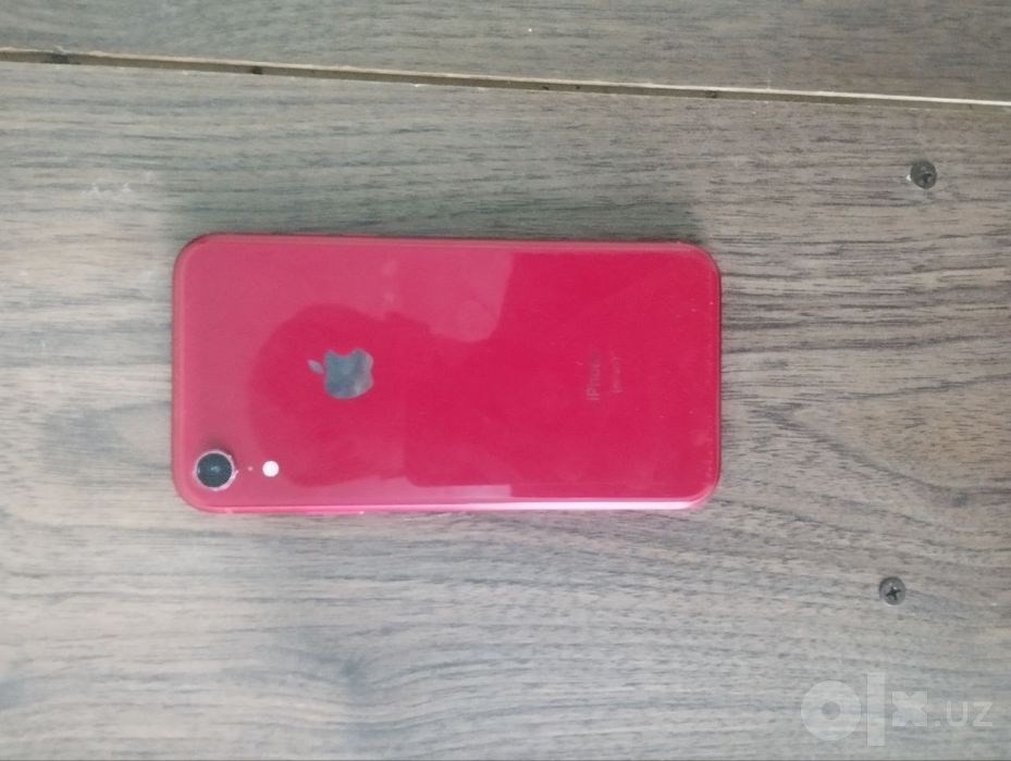 iPhone Xr 64 Gb  qizil rang