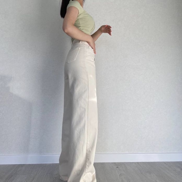 Продам Джинсы 2990 тенге