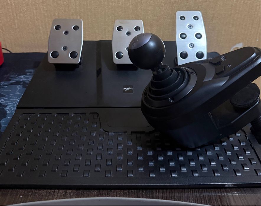 Игровой руль в идеальном состоянии