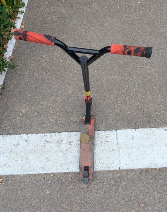 Трюковой самокат