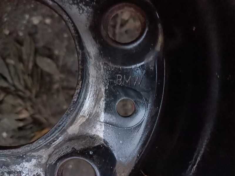 Продам оригинальные железные диски на БМВ 5