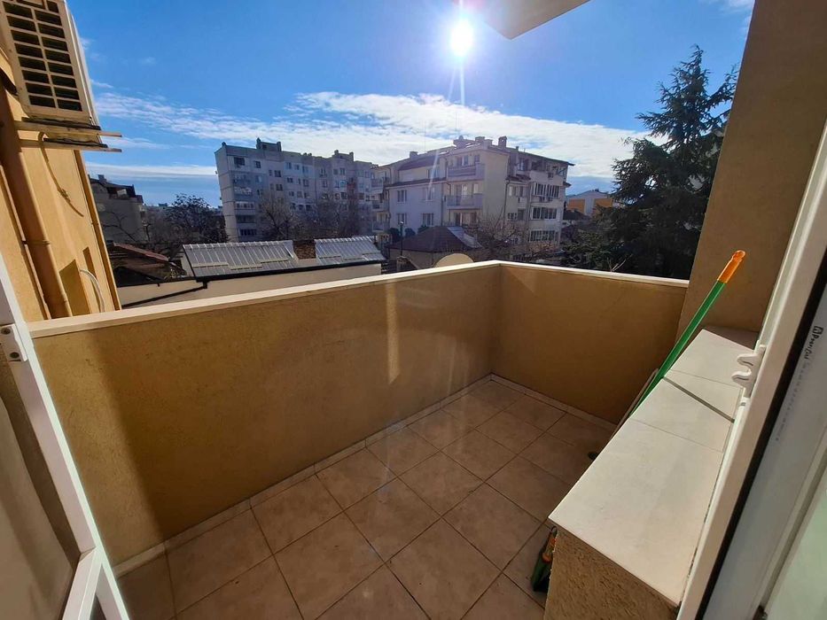 Дава се под наем Тристаен апартамент в Стара Загора, Център - 120 кв.м за 459 € - Снимка #7