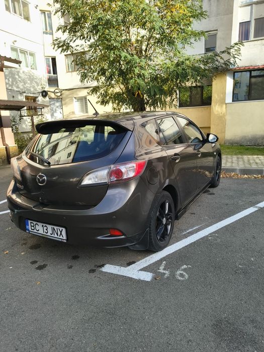 MAZDA 3 2012 — imagine 5