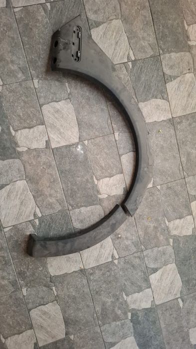 Bandou aripa stânga spate/overfender Dacia Lodgy Stepway