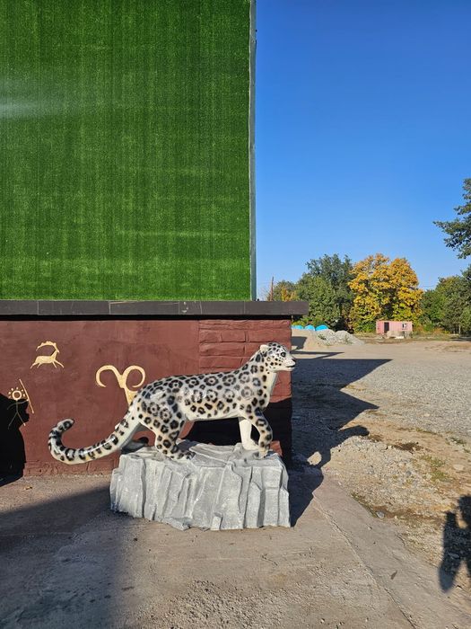 Скульптор принимает услуги