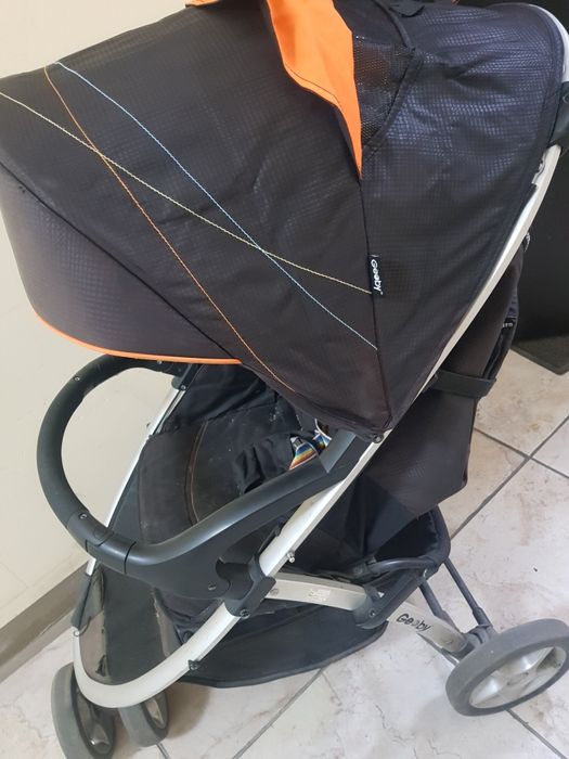 Коляска прогулочная