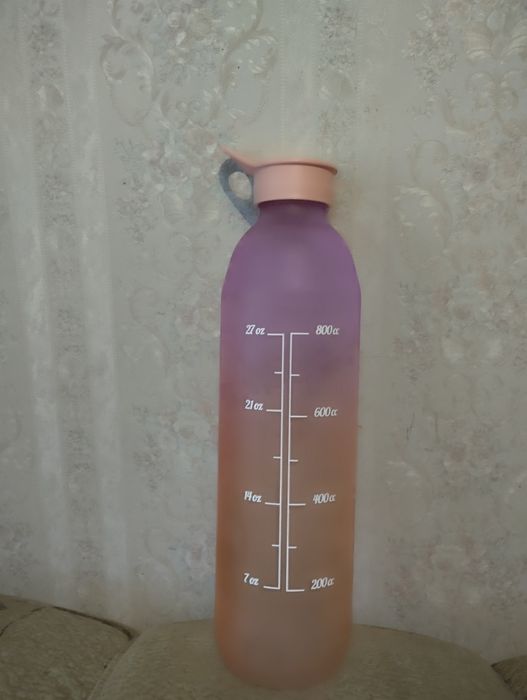 Спортивная бутылка .