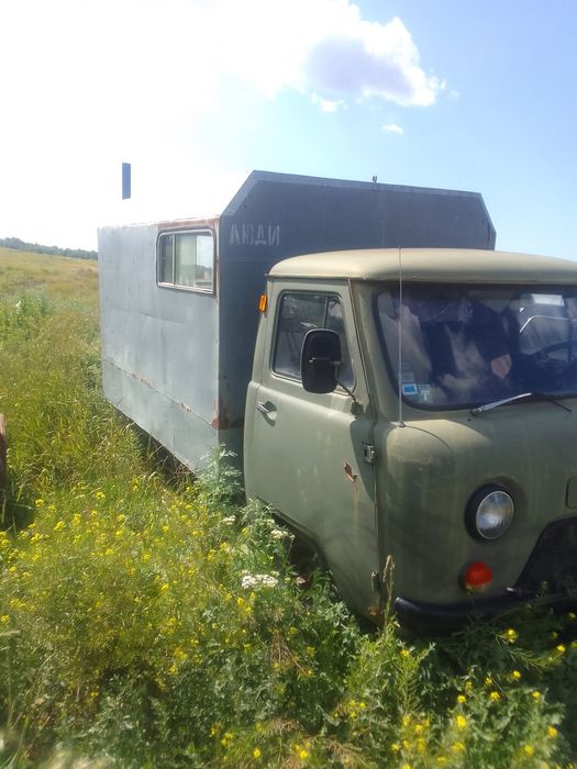 Продам УАЗ 3303 .