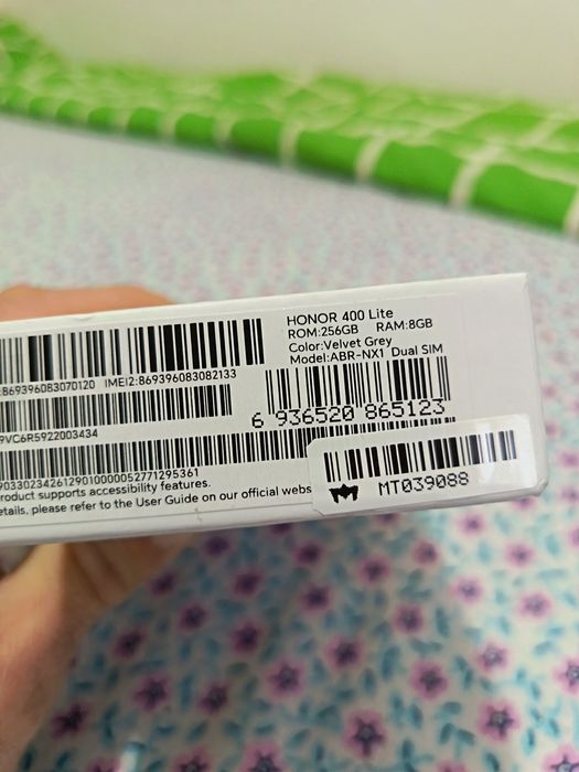Vând Honor 400 că nou