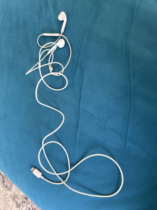 Airpods наушники
