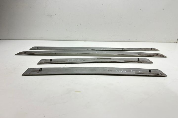 Ornamente praguri usi Mercedes-Benz E-Class W212