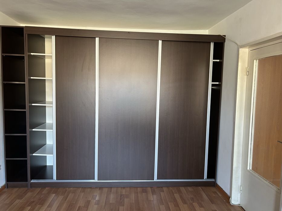 Dulap de sufragerie facut la comanda