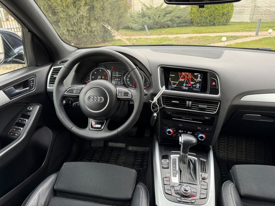 Audi Q5 S-line / facelift / 2.0 d / 190 cp / euro 6 / 4x4 / Impecabil