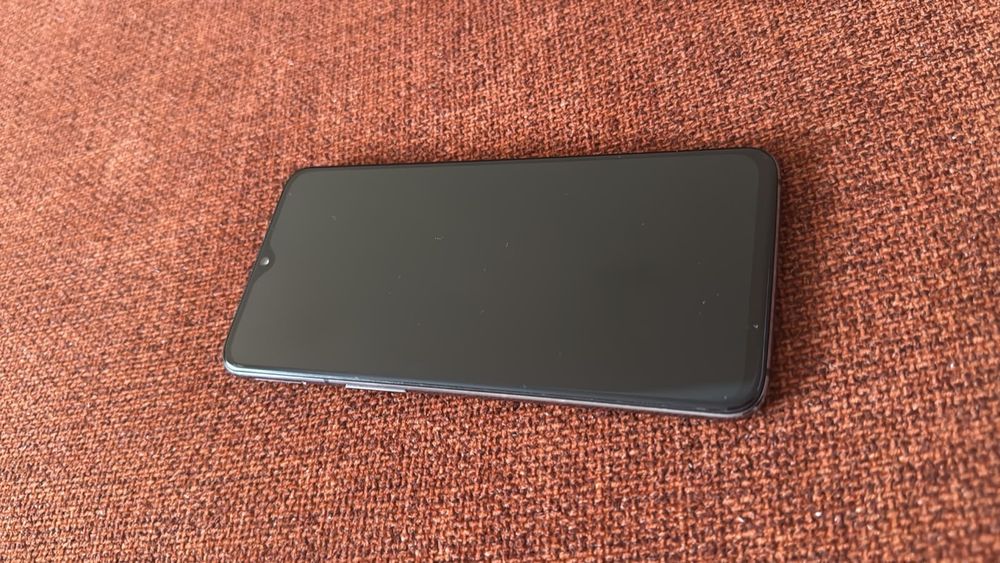 One plus 7 256/8 Snapdragon 855