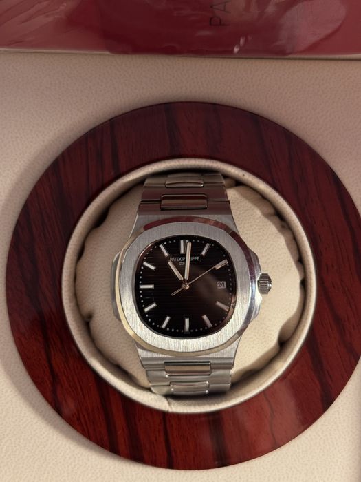 Продаю Часы Брендовый