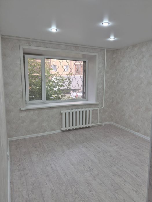 Продам 1 ком квартиру район 8 школы