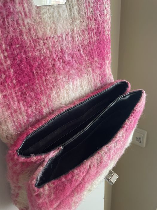 Малка розова пухена чанта Parfois