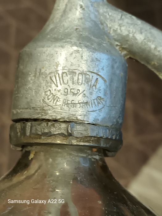 Sticla veche de sifon