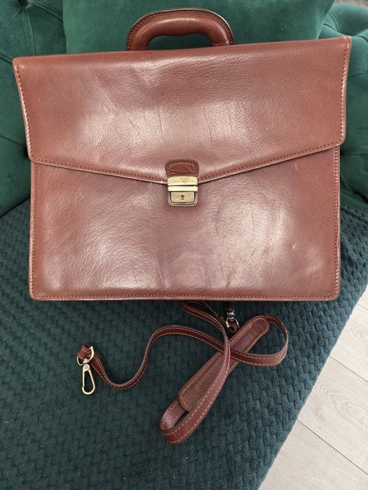 Servită din piele nouă